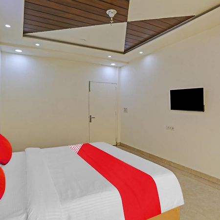 Hotel O Golden Key Inn Punjabi Bagh 뉴델리 외부 사진
